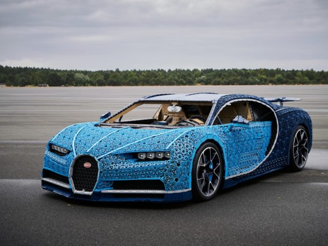 Lego-Bugatti-Chiron-Front-640x480